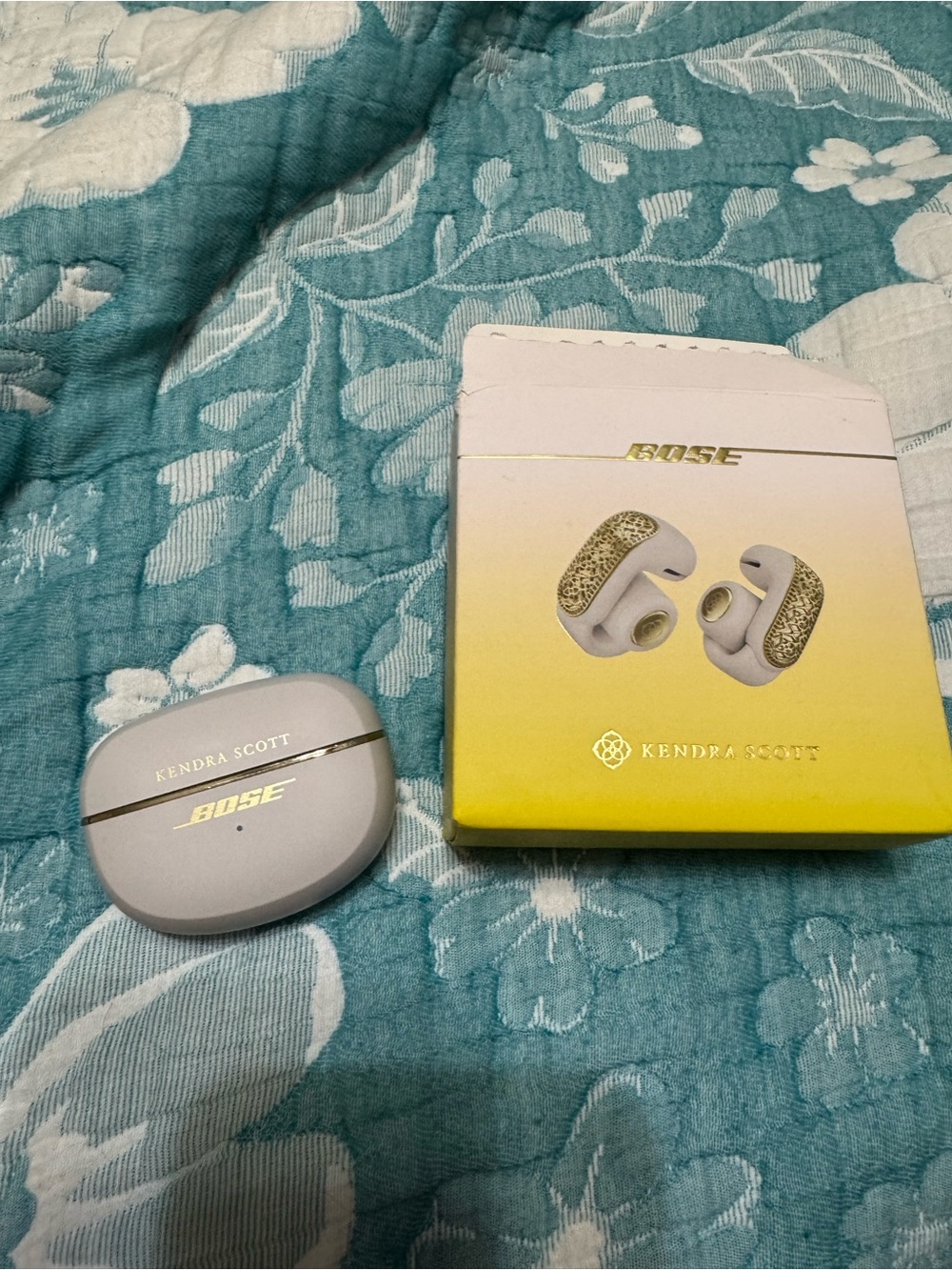 Bose x Kendra Scott Limited Edition Wireless Earbuds